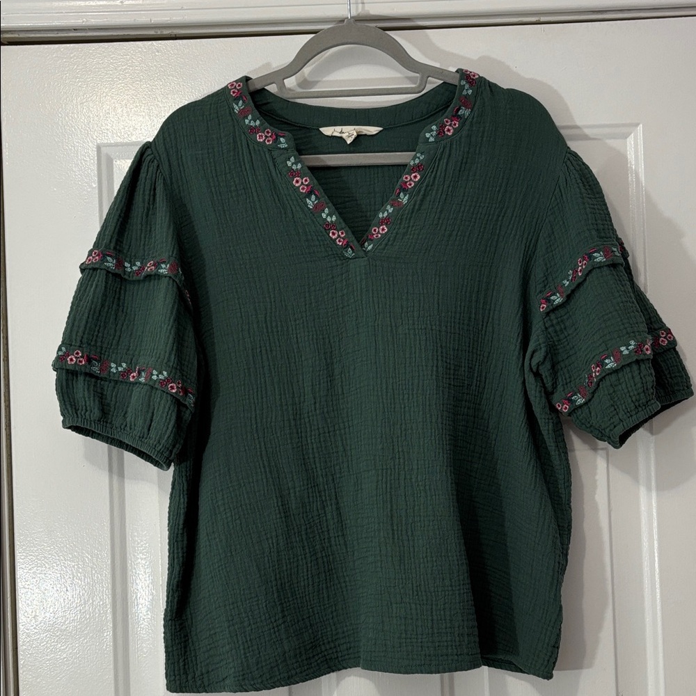 Linda Anderson brand top Size Large
